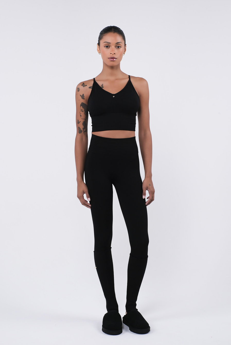 TB002 SEAMLESS BRATOP BLACK サイズ: S/M