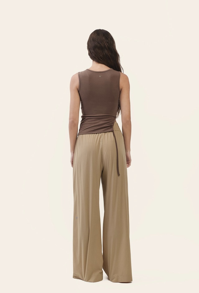 TS135 CONTOUR STRING SLEEVELESS MILK CHOCOLATE SOLID サイズ: S