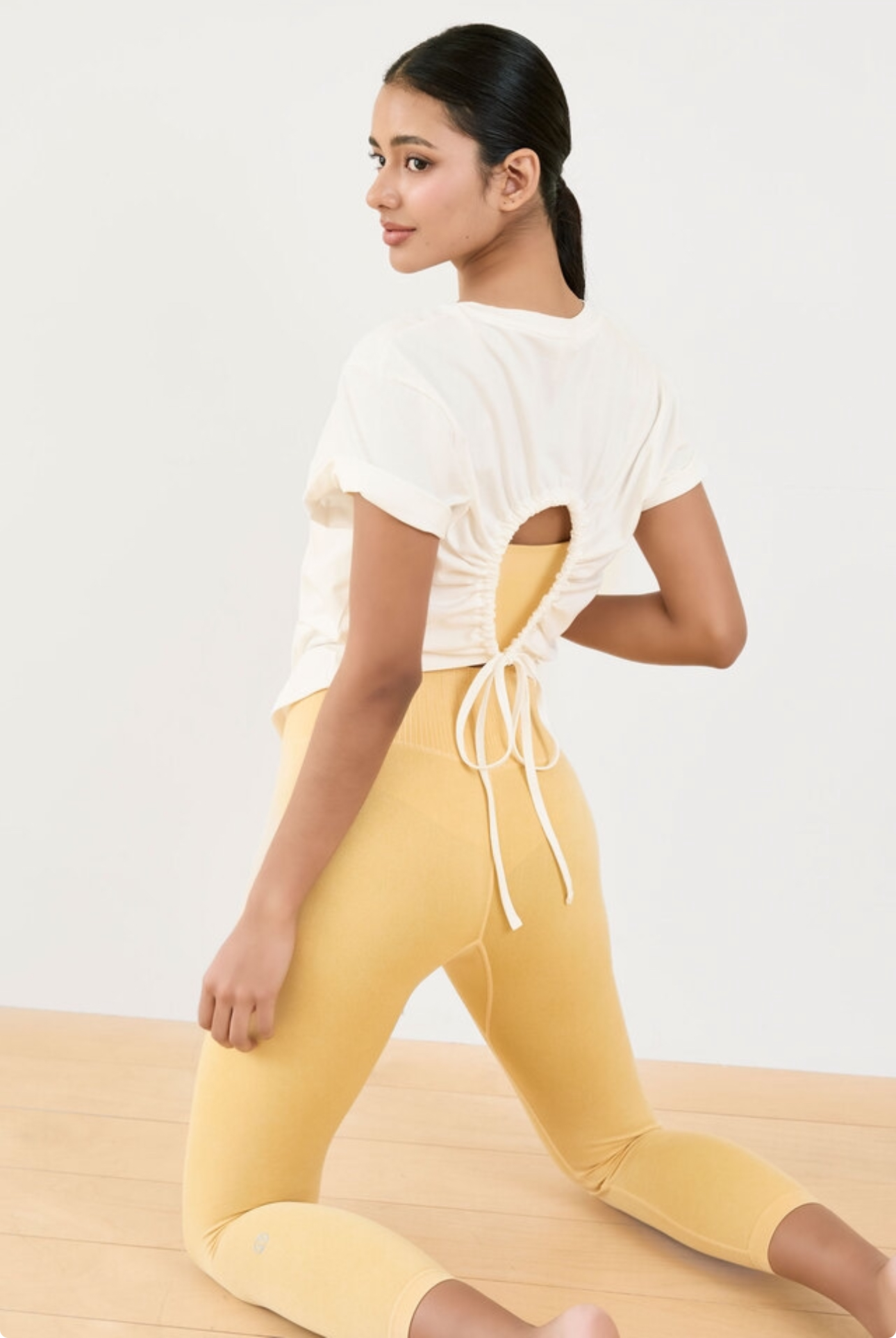 TS206 CUTOUT TWOWAY T-SHIRT IVORY サイズ: ONESIZE