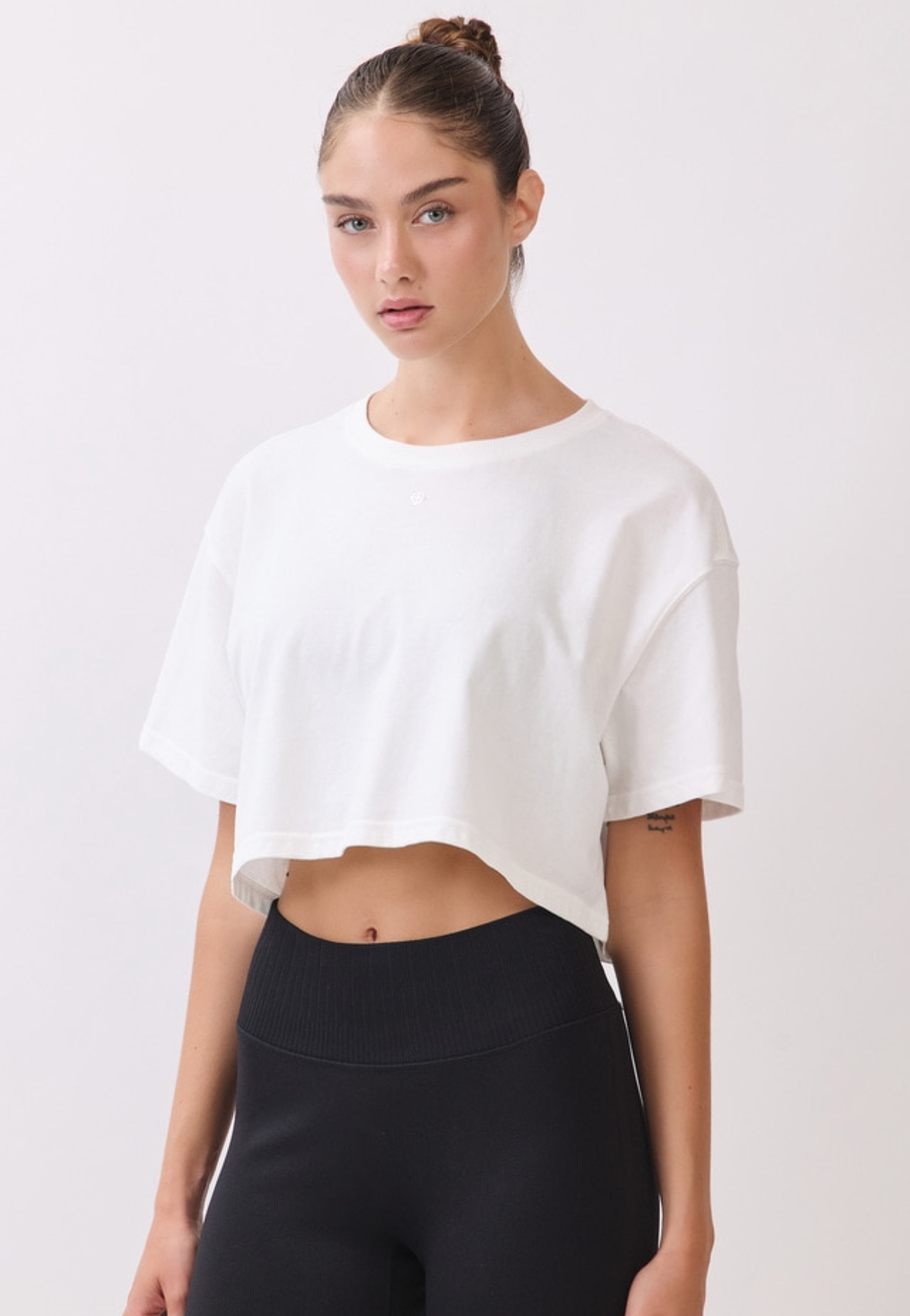 TS113 BRUSHED CROP T-SHIRT IVORY サイズ: F