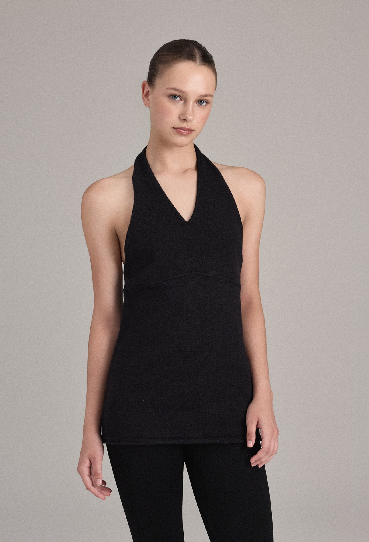 KT251 HALTER-NECK KNIT DRESS BLACK SOLID