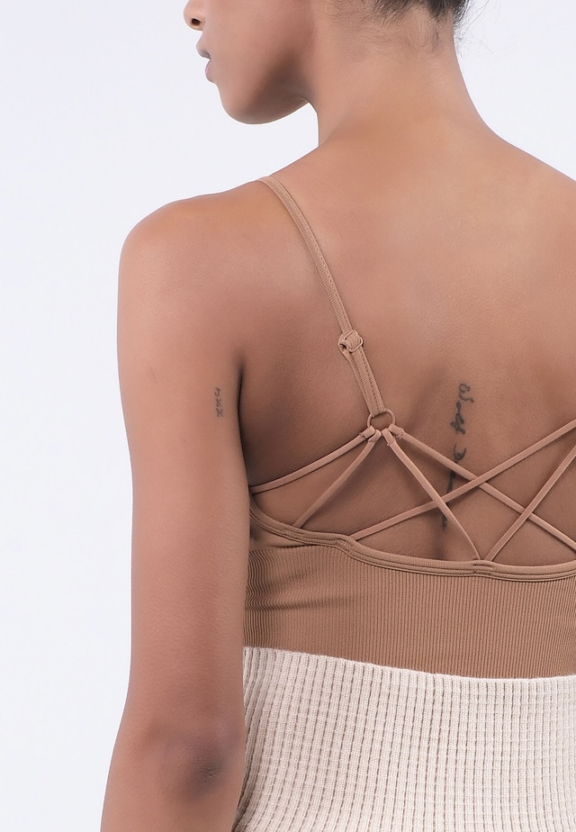 TB002 SEAMLESS BRATOP MOCHA MOUSSE サイズ: S/M