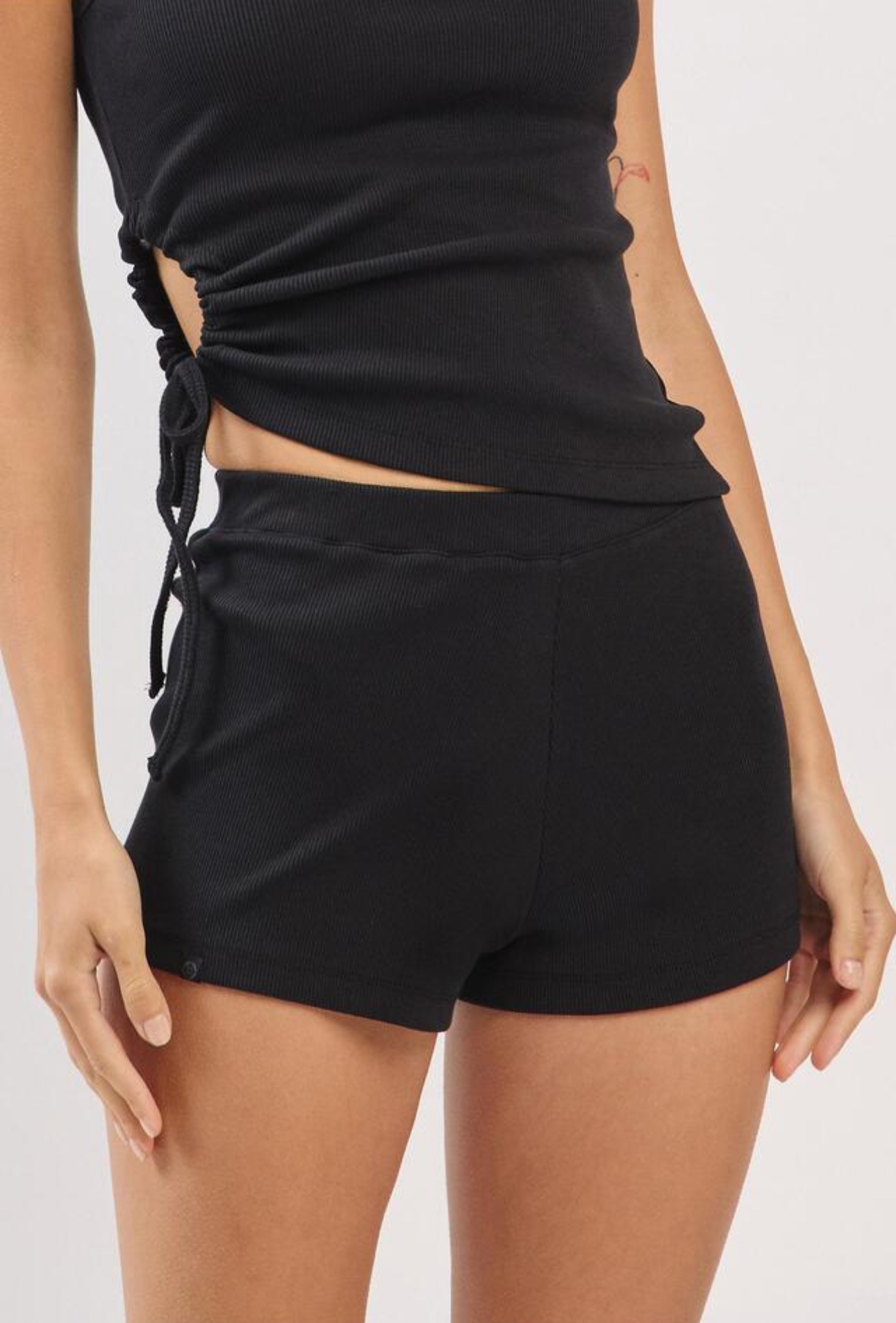 PS462 RIB PIGMENT SHORTS BLACK サイズ: S/M