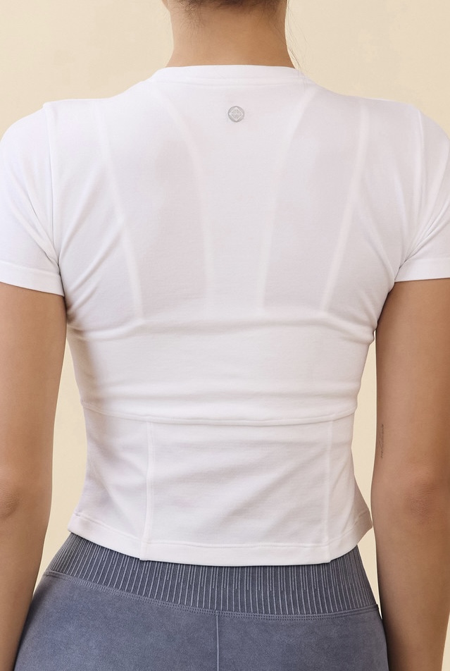 TS121 ESSENTIAL SLIM SHORT TEE WHITE SOLID サイズ: S/M