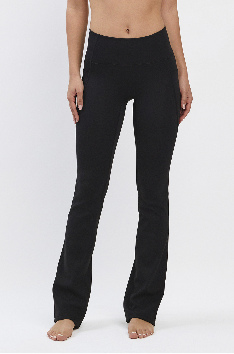 PL415 FLARE-FIT LEGGINGS BLACK サイズ: S/M