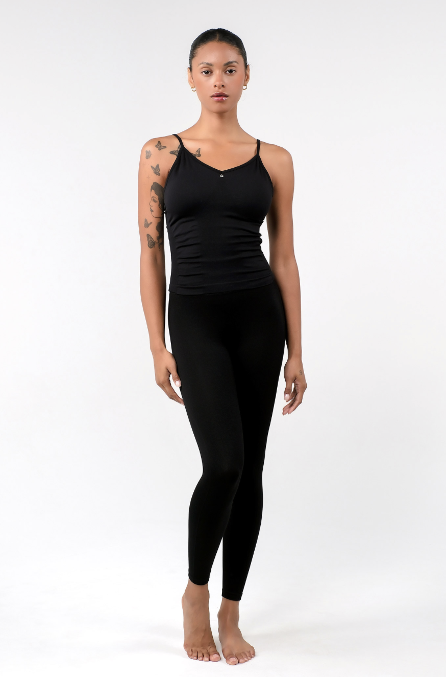 PL411 SEAMLESS LEGGINGS BLACK サイズ: S/M