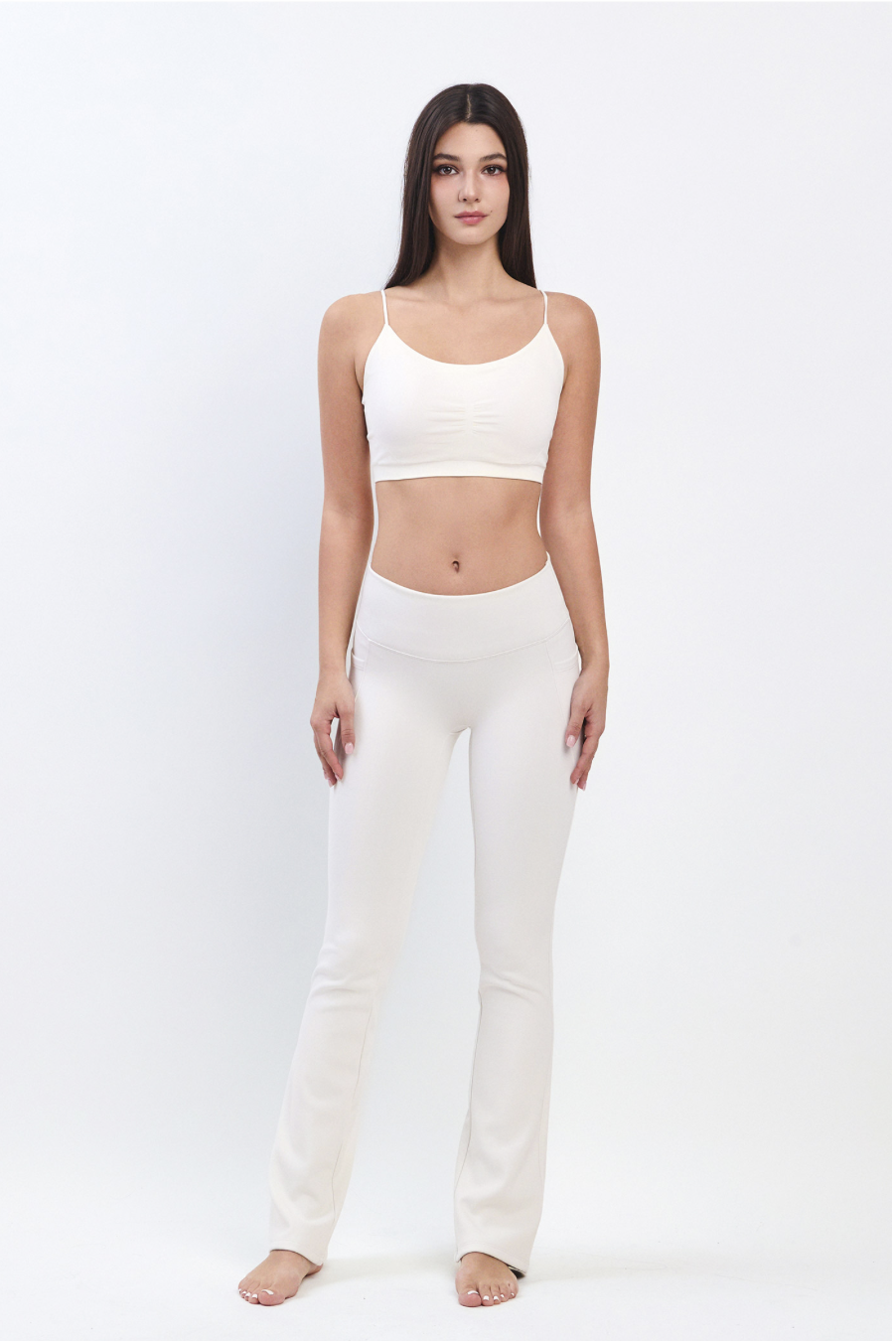 PL415 FLARE-FIT LEGGINGS IVORY サイズ: S/M