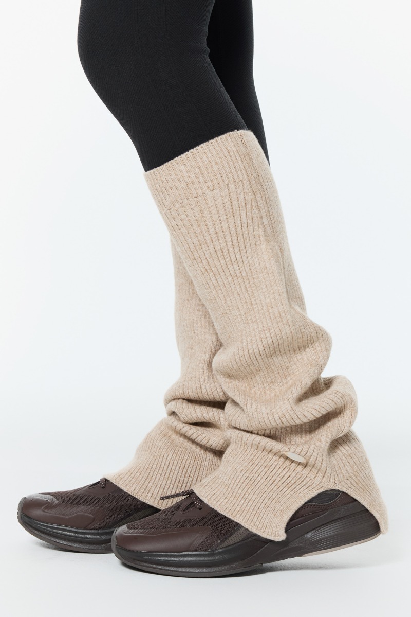 AZ588 KNIT LEG WARMER BEIGE