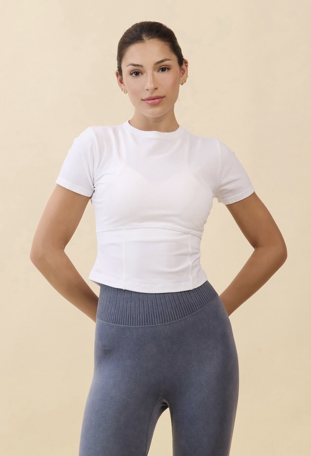 TS121 ESSENTIAL SLIM SHORT TEE WHITE SOLID サイズ: S/M