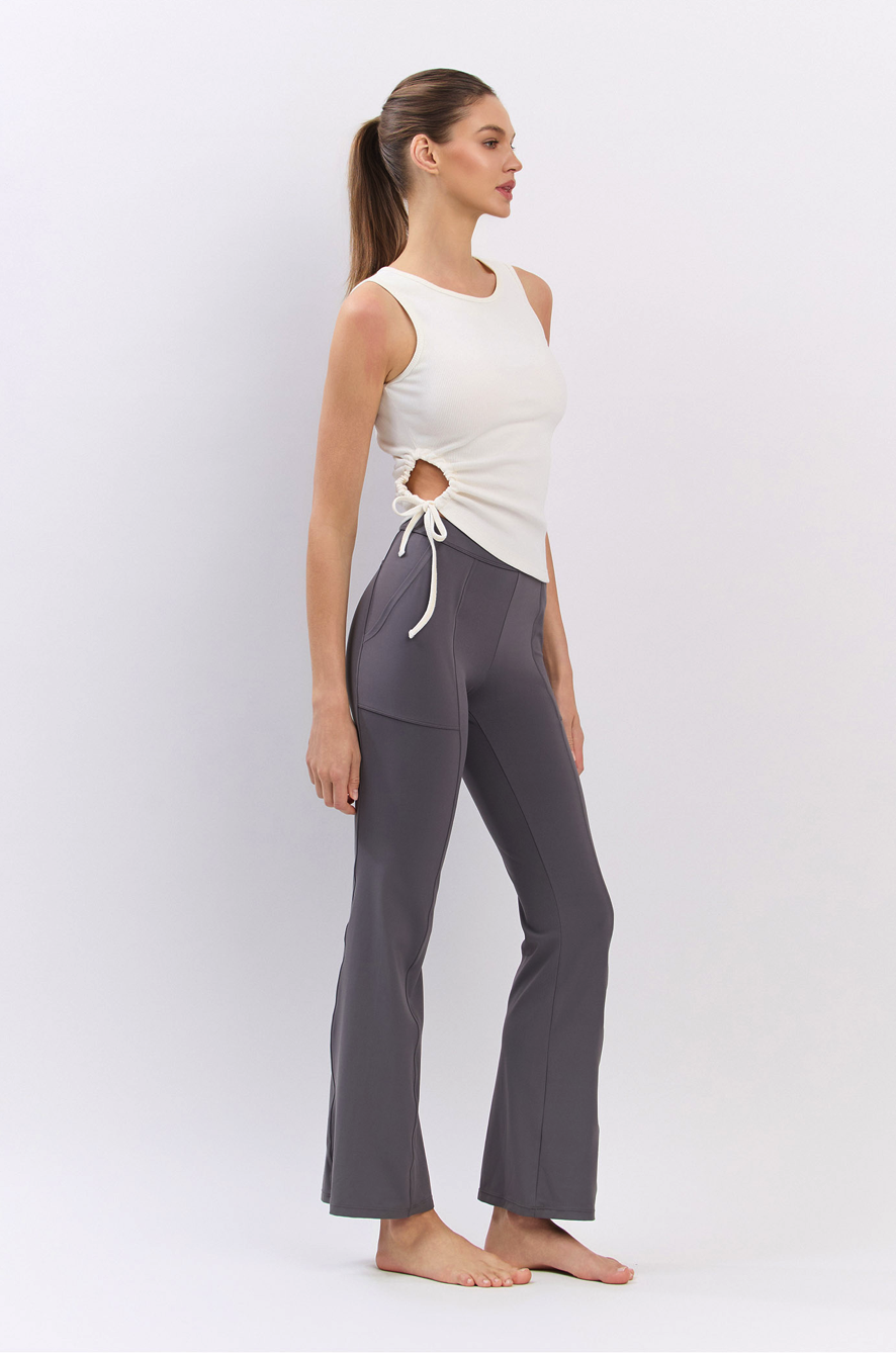 PL408 SLIT BOOT-CUT PANTS CHARCOAL サイズ: S/M