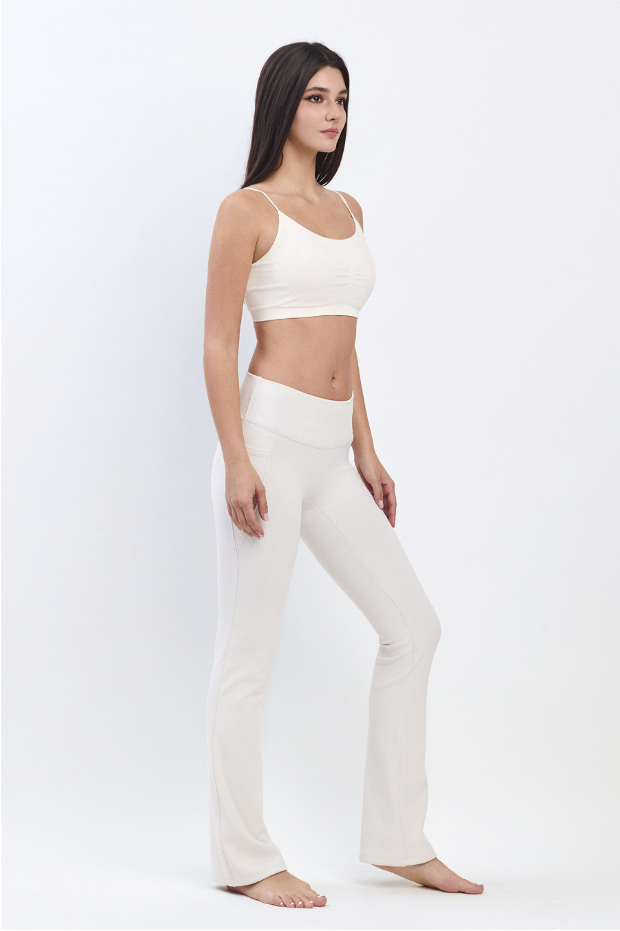 PL415 FLARE-FIT LEGGINGS IVORY サイズ: S/M