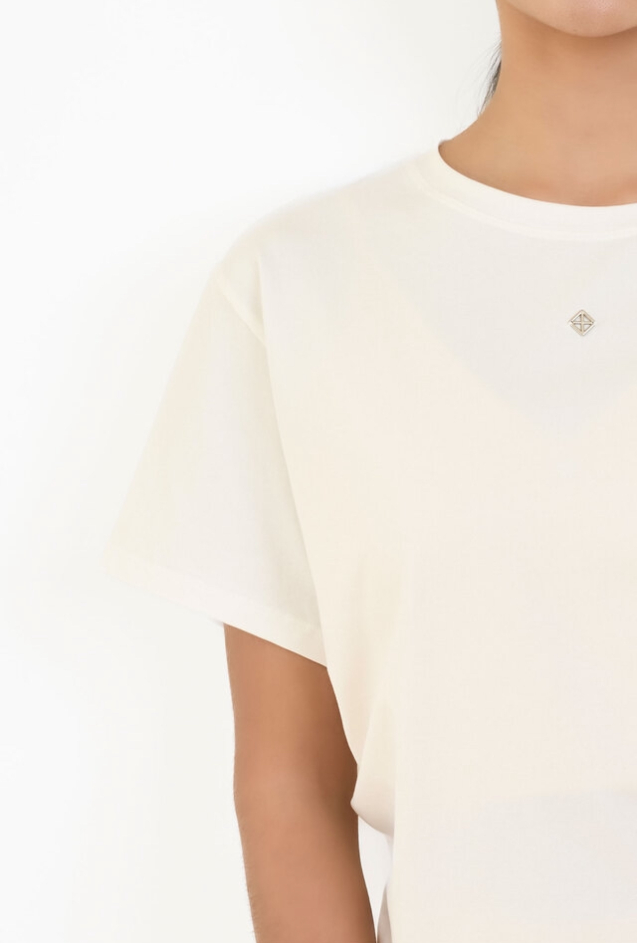 TS206 CUTOUT TWOWAY T-SHIRT IVORY サイズ: ONESIZE