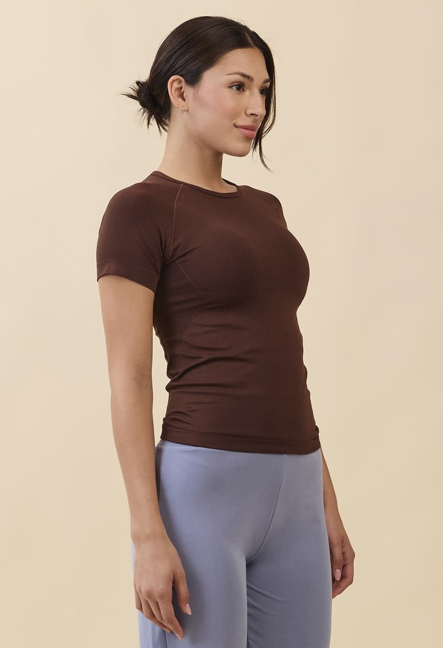 TS133 ALL-DAY SHORT TEE BROWN SOLID サイズ: S/M