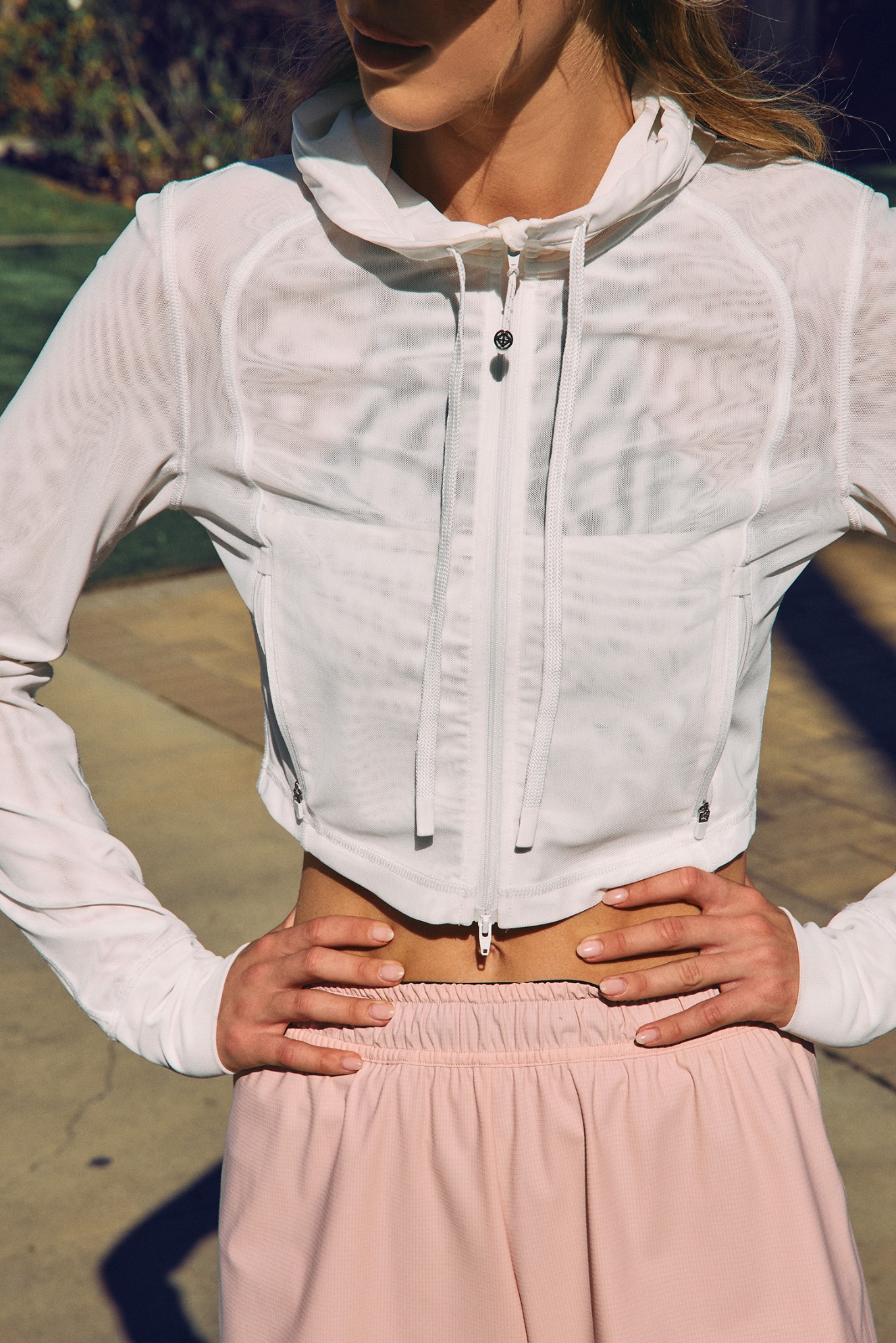 JP323 SOFT FIT ZIP - UP WHITE SOLID サイズ: S