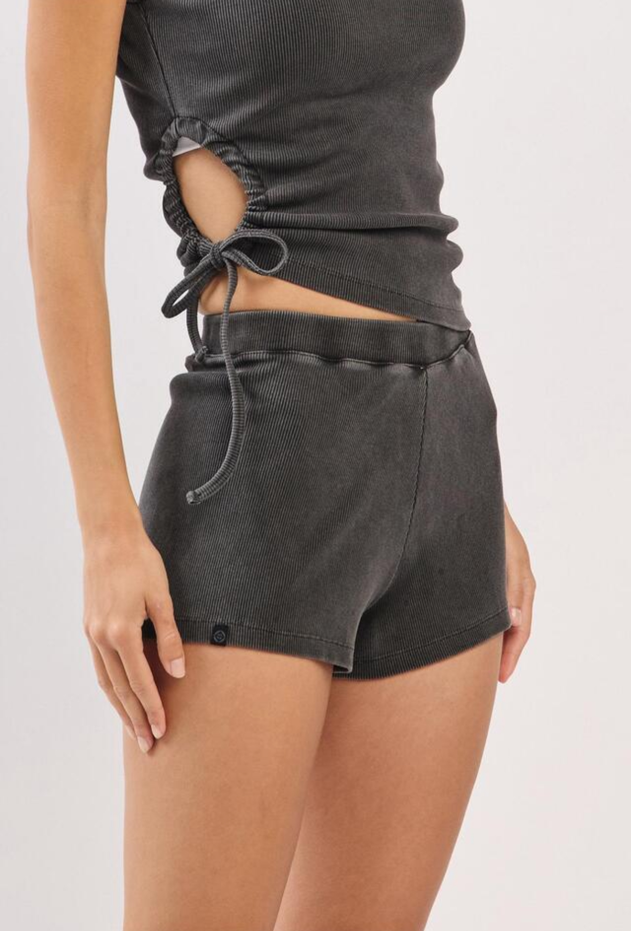 PS462 RIB PIGMENT SHORTS CHARCOAL FADE サイズ: S/M