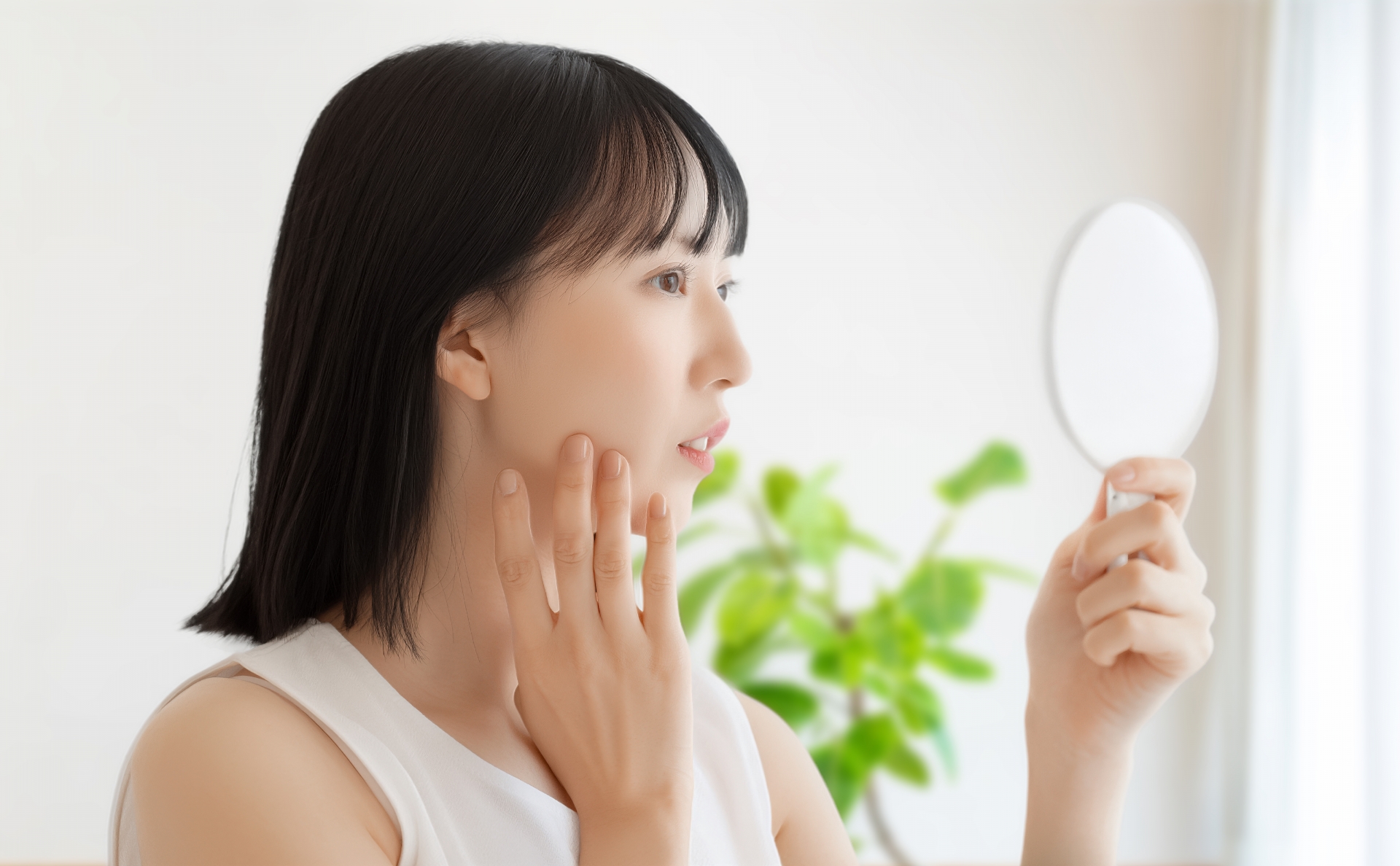 クレンジングは肌質で選ぶべき？乾燥肌・脂性肌・敏感肌別に解説