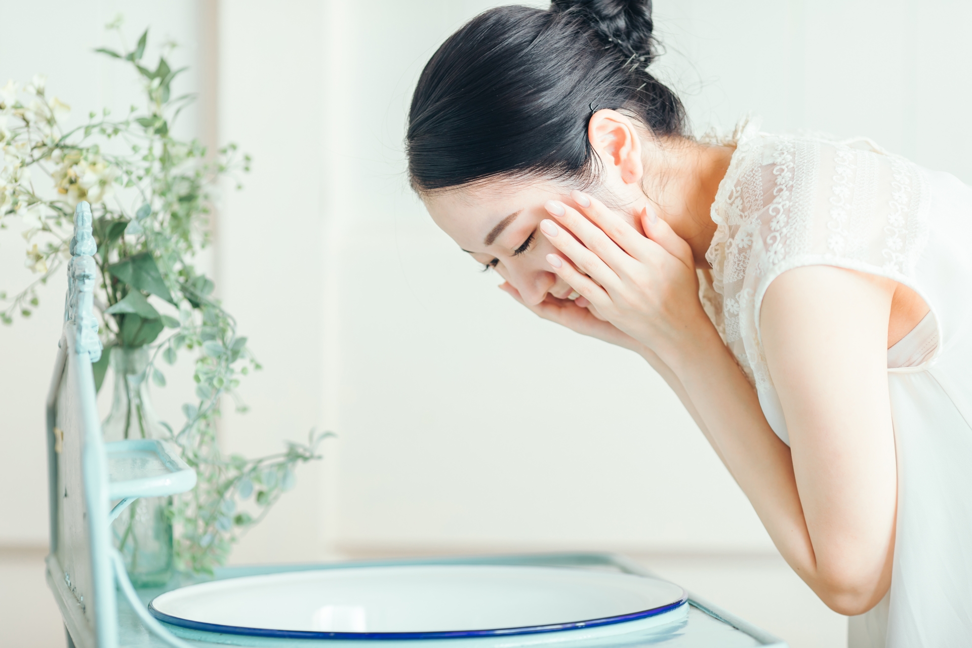 朝洗顔、やる？やらない？後悔しないためのおすすめ洗顔方法