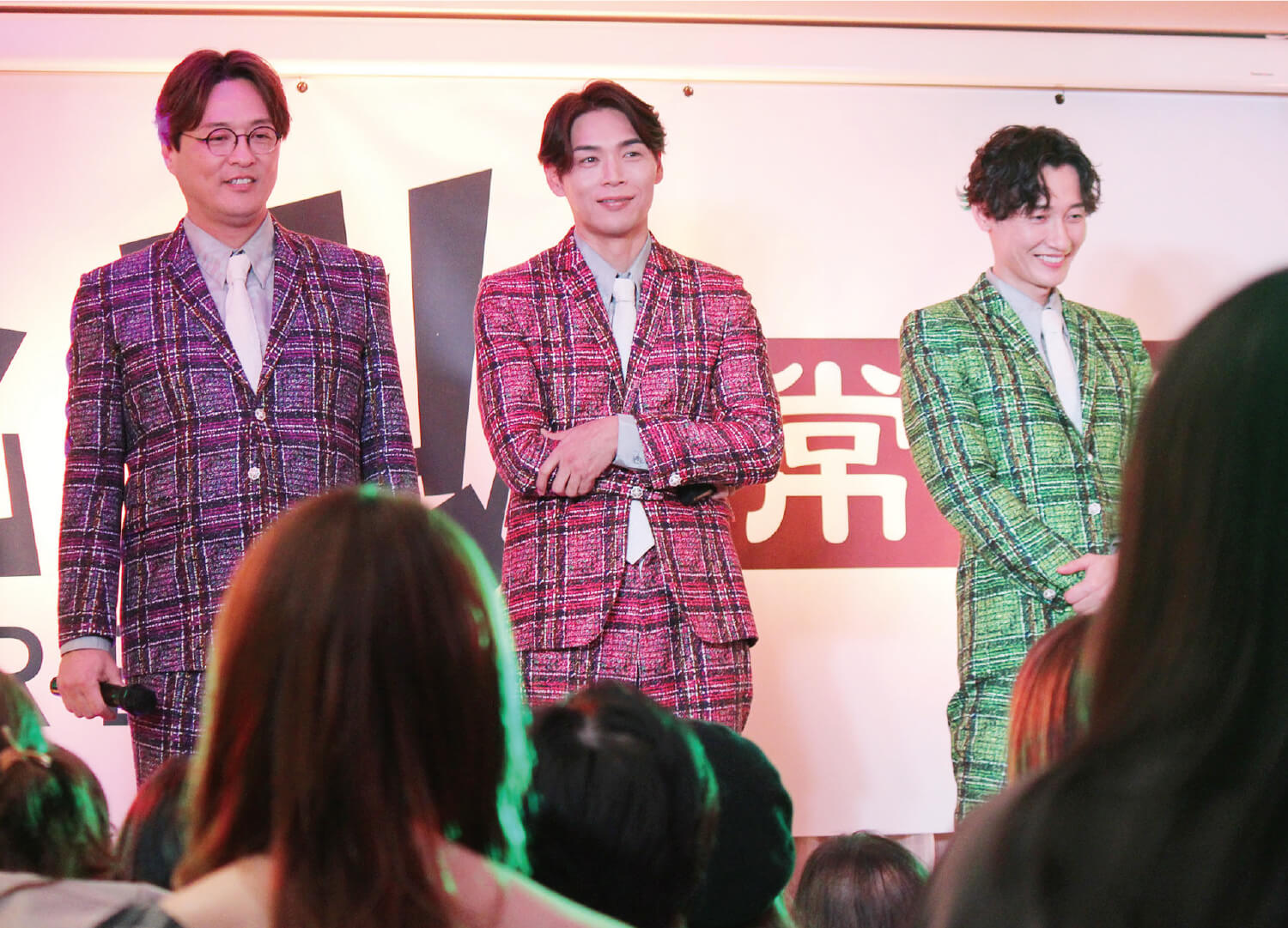 ファンの方との会話に思わずニコニコ