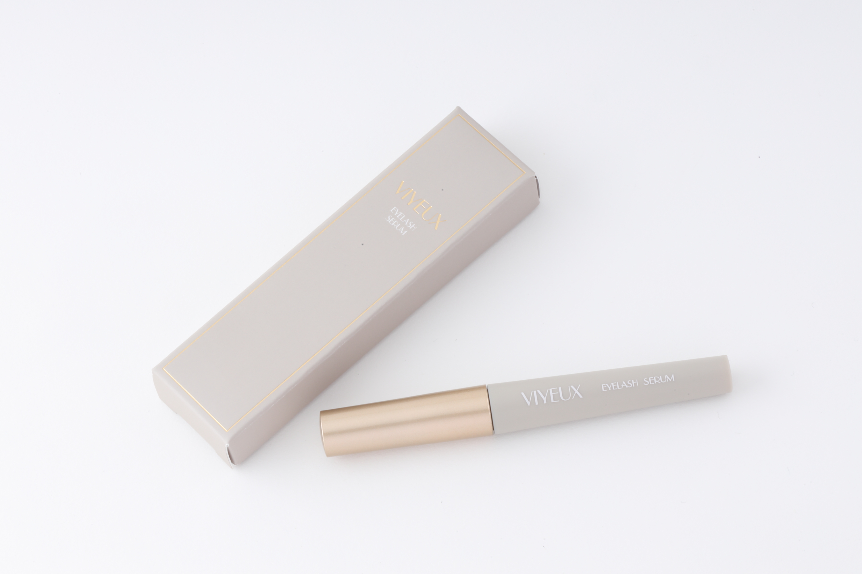 VIYEUX　EYELASH SERUM (3mL)