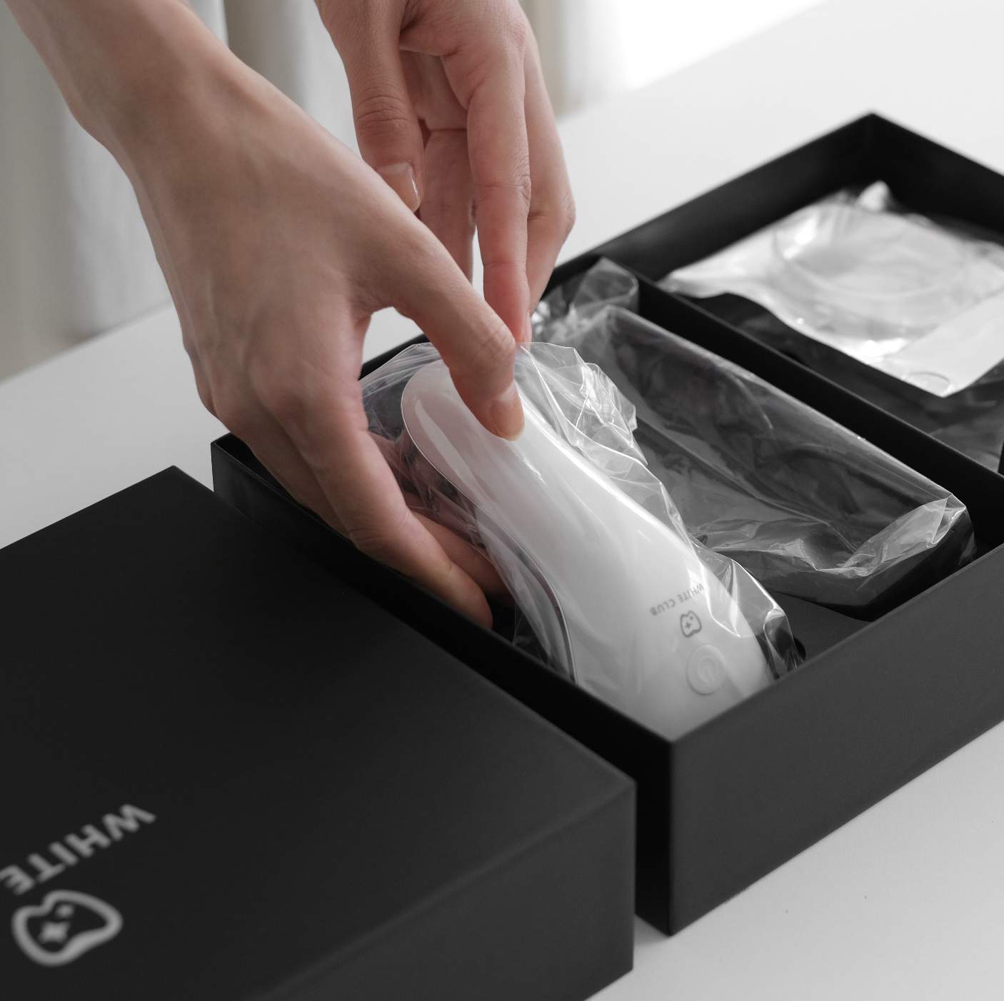 ホームホワイトニングLED照射機（累計55,000台突破）