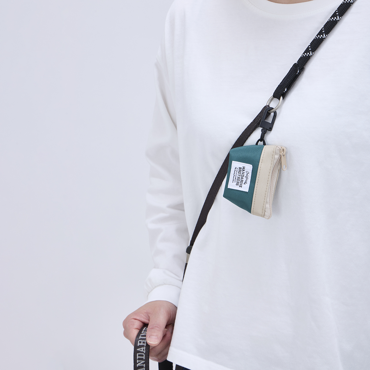 ミニポーチ カラー: BLACK（ブラック）