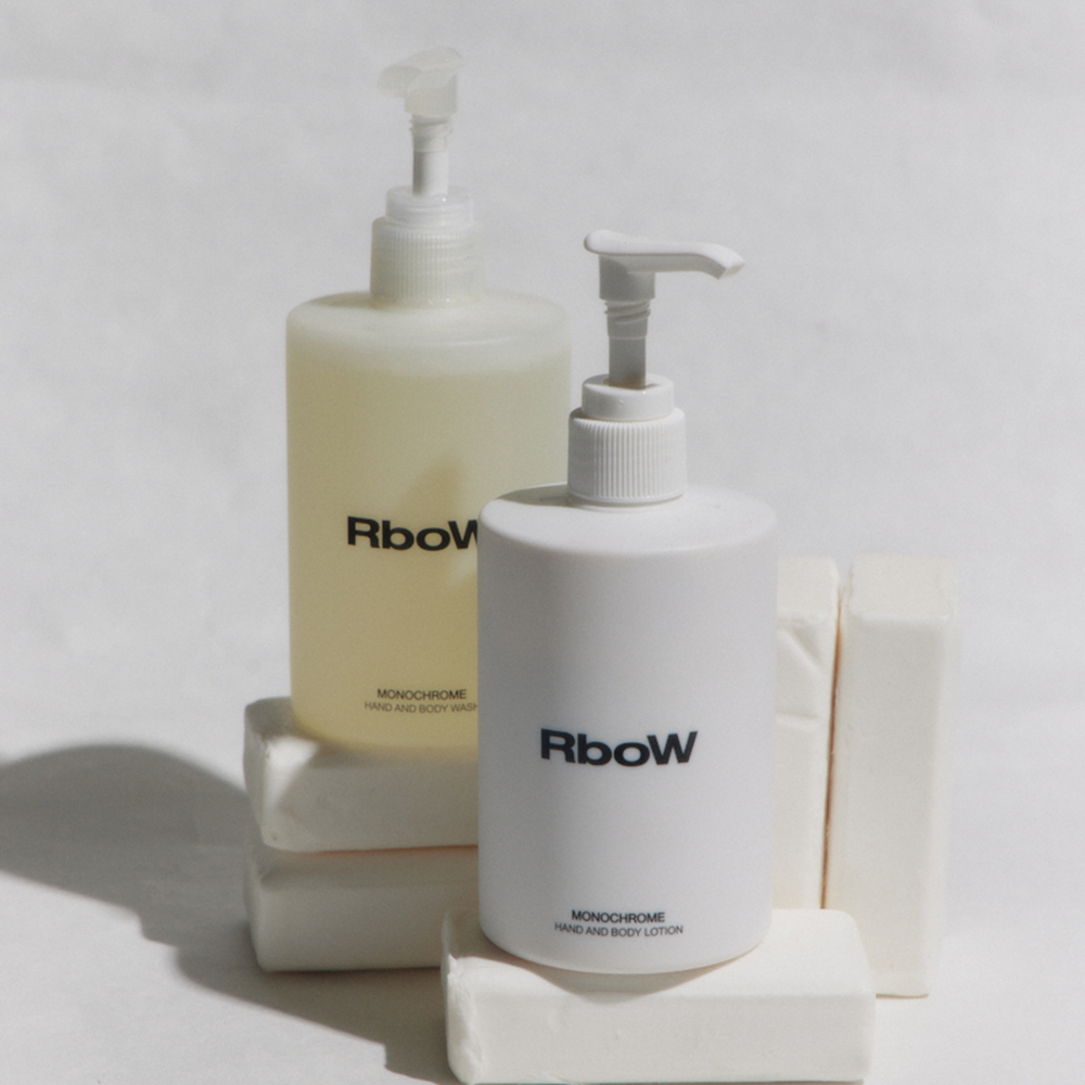 RboW（アールボウ）ハンド＆ボディローション - MONOCHROME モノクローム（ヘアパフュームミスト 2.7mL付き）