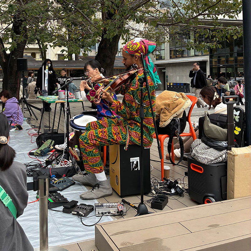 生演奏の音楽♬