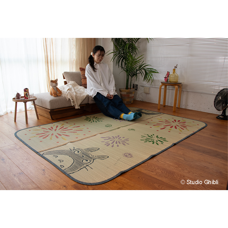 日本製い草ラグはなびトトロ サイズ: 140×200cm