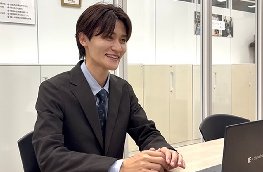 定方さんのインタビュー風景