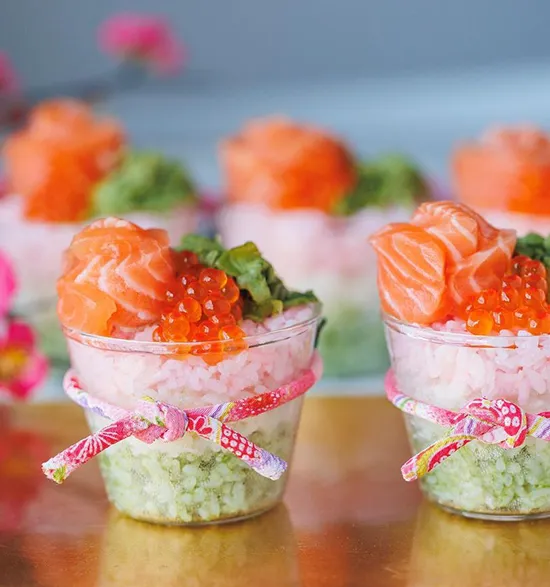 3色ご飯のカップ寿司