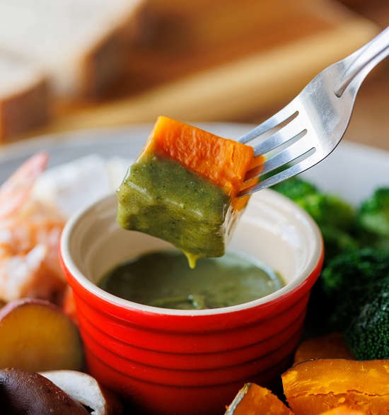 バーニャカウダ風簡単ケールマヨディップ