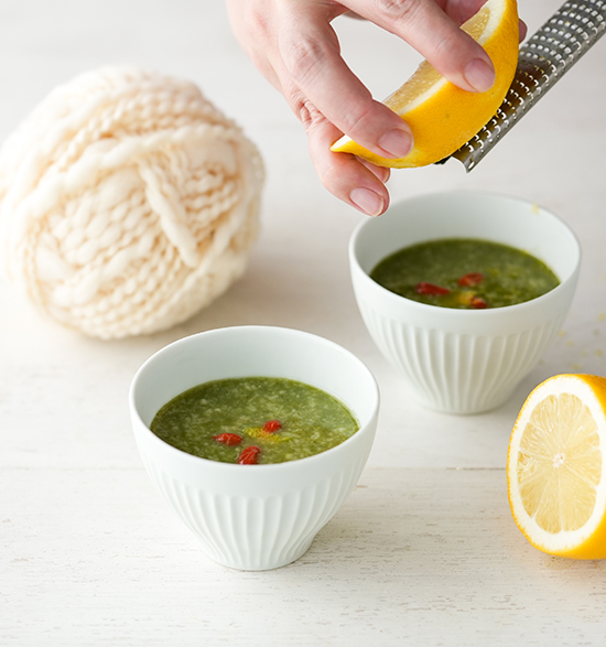 甘酒とケールのホットドリンク