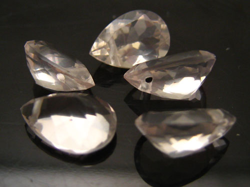 【卸】宝石質ペアシェイプブリリアントカット ローズクォーツ