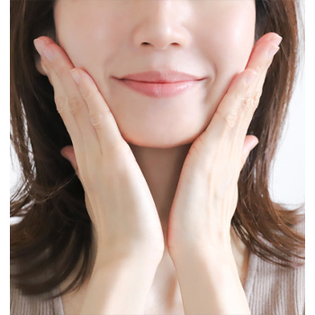 どんな肌にも合わせて艶美に仕上げる