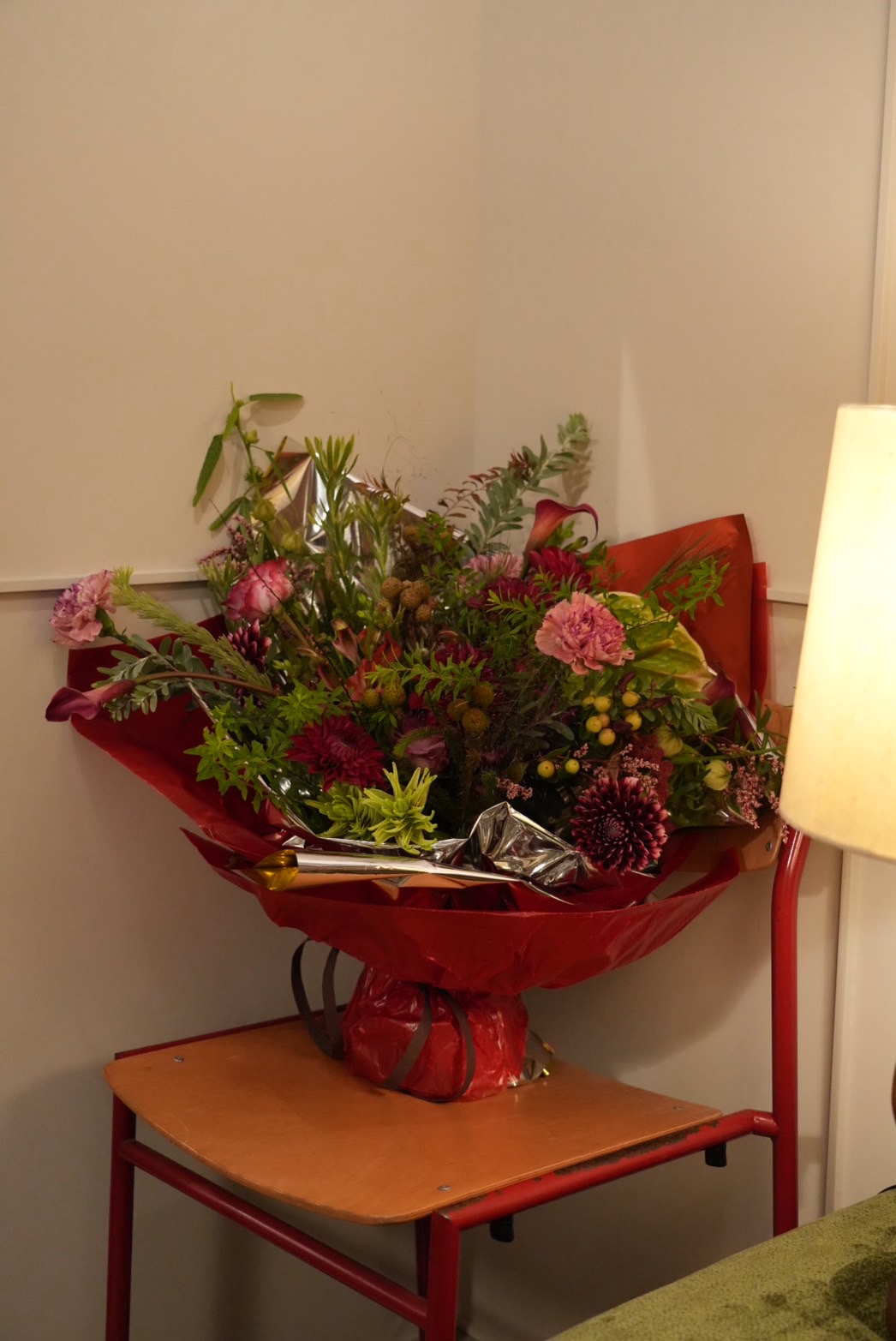 Holiday propose bouquet