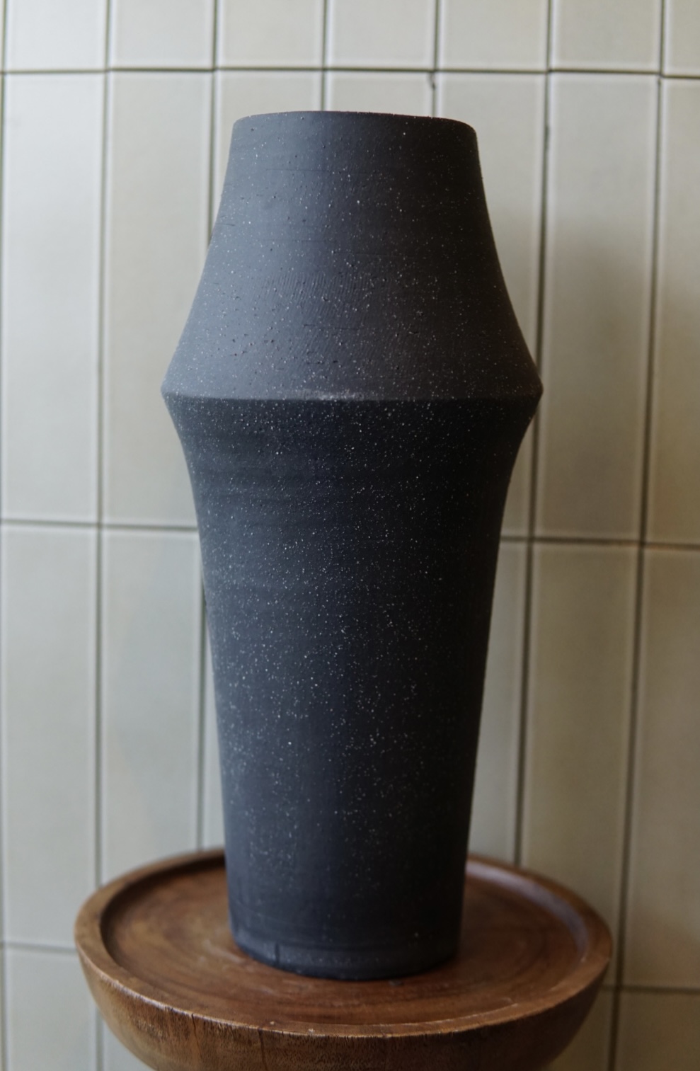 Flower vase pottery trapezoid gray M
