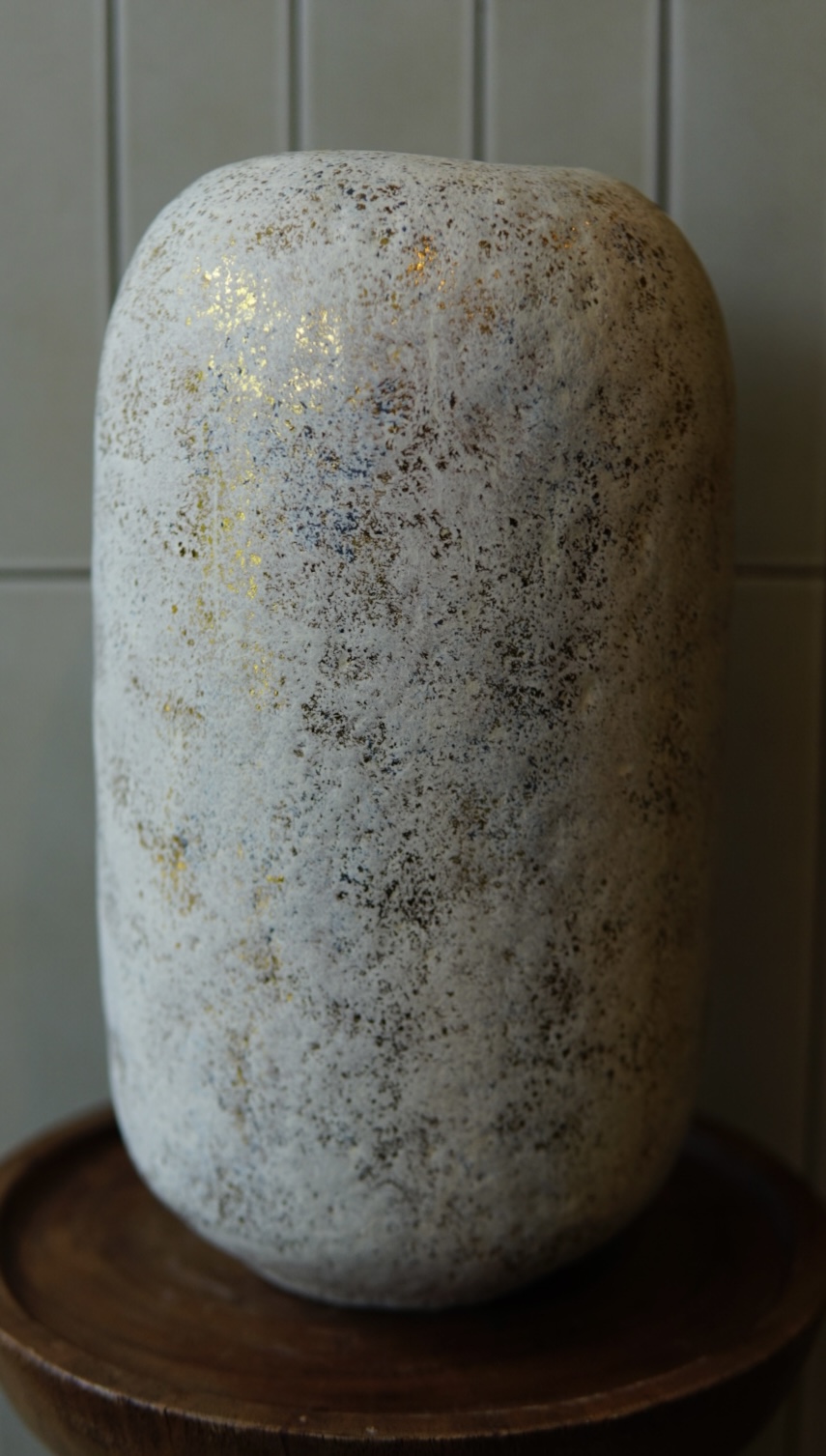 Flower vase whitegold M 