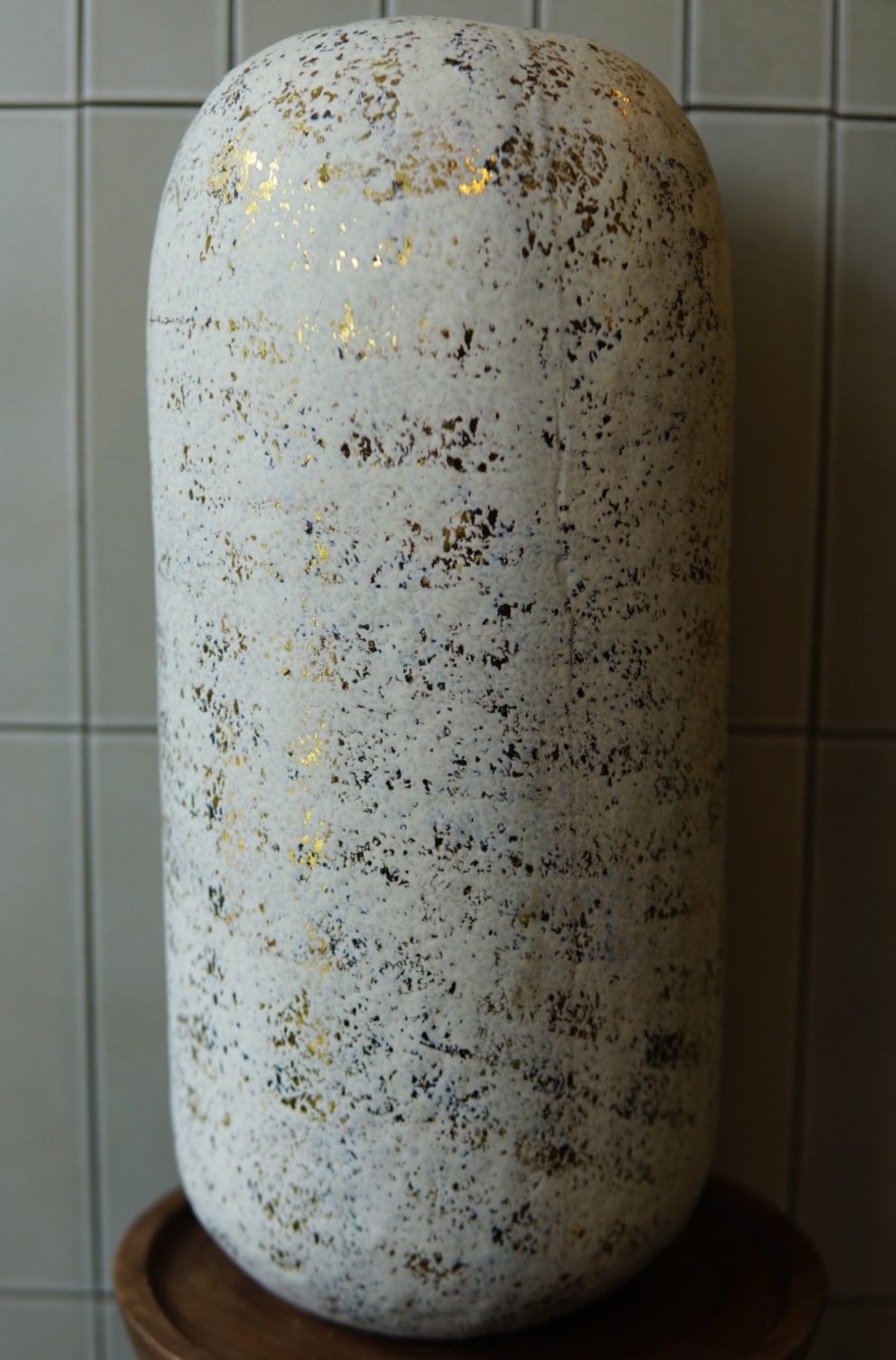 Flower vase whitegold L 