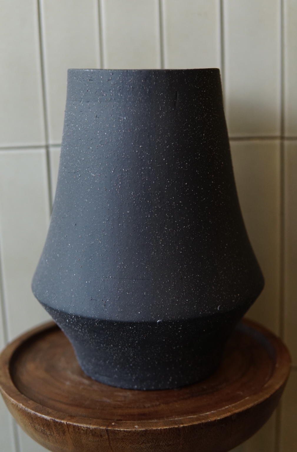 Flower vase pottery trapezoid gray S