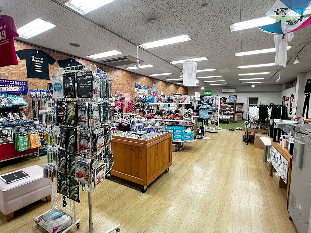 スポーツショップの店内1