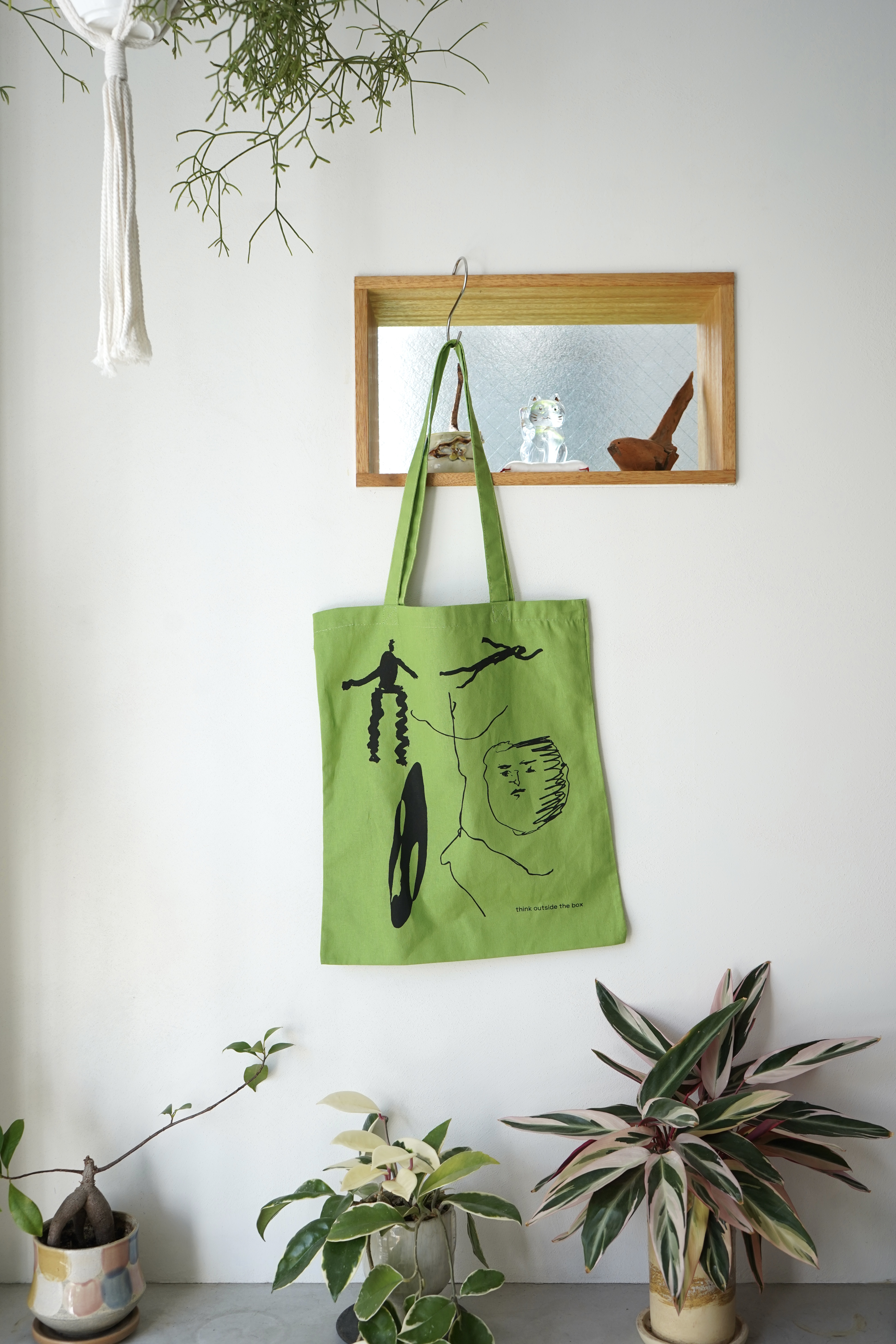 THINK OUTSIDE THE BOX TOTE BAG / green