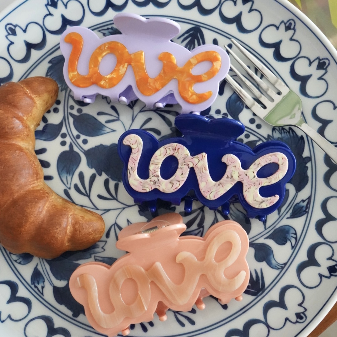 Love Clip color: pink