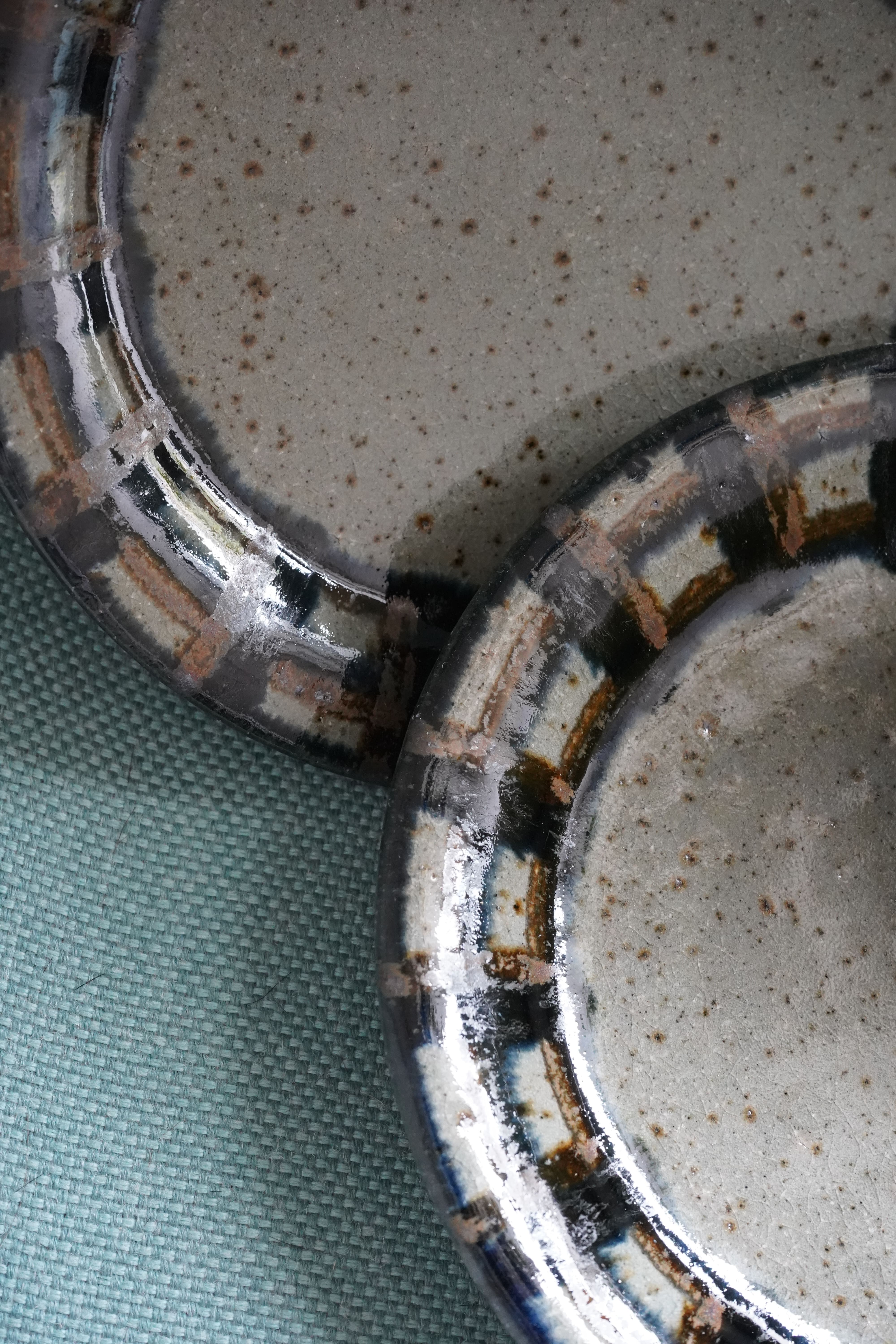 check / medium plate
