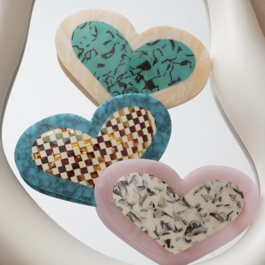Heart Valetta  color: blue