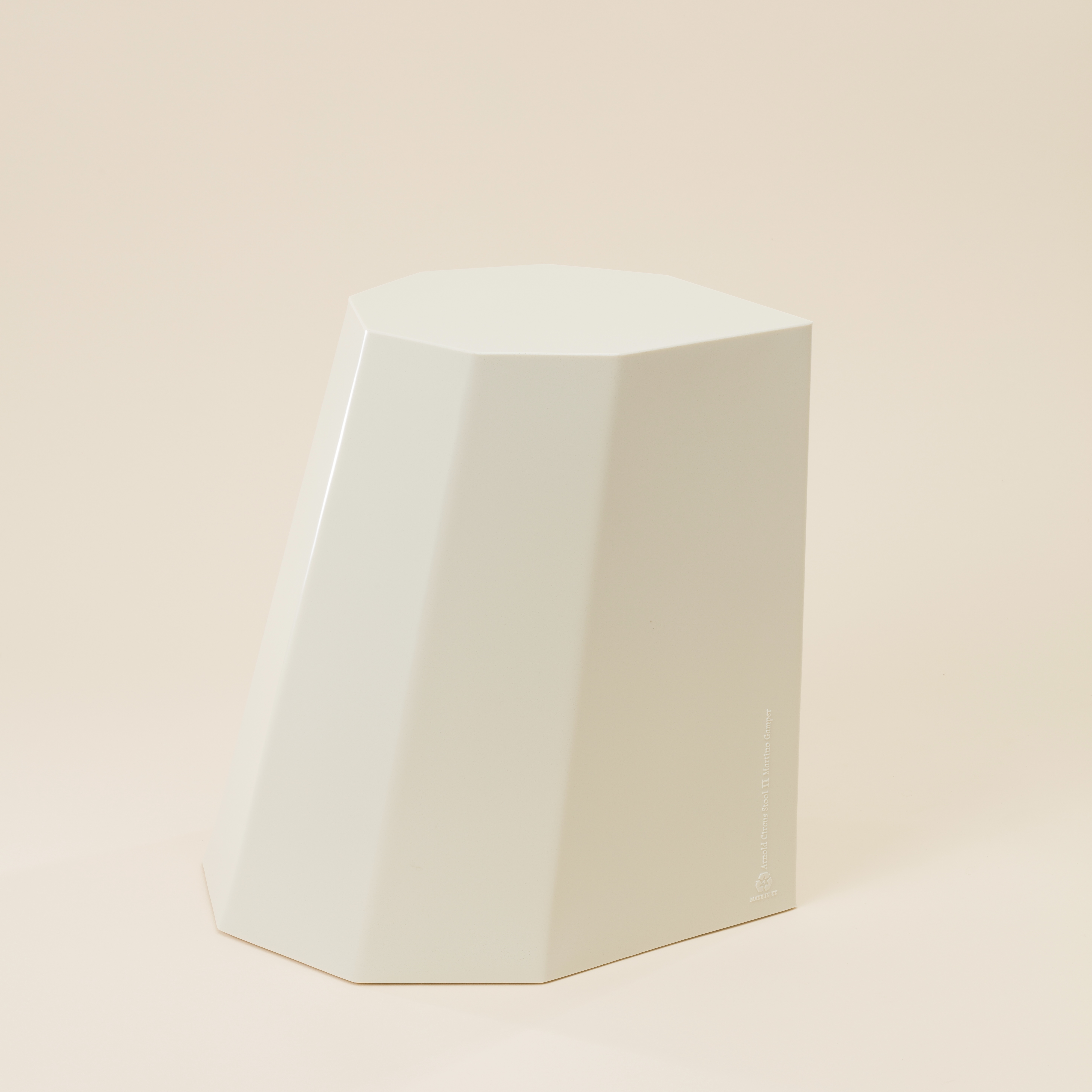 Arnold Circus Stool / White Ivory