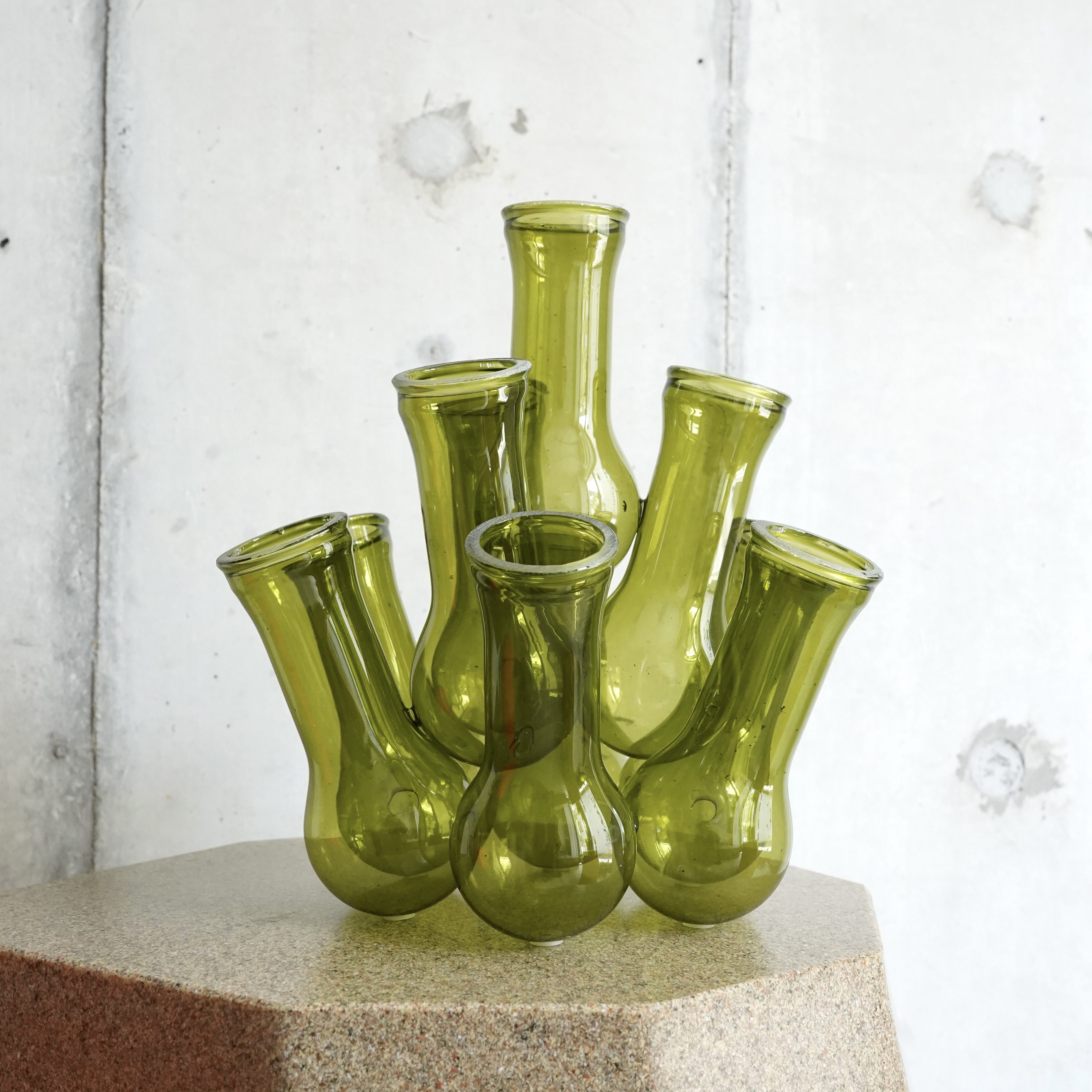 MULTI HOLE VASE (M) / green