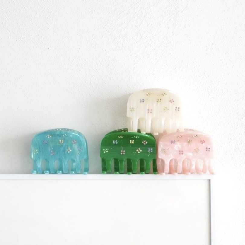 Flower Stone Clip color: green