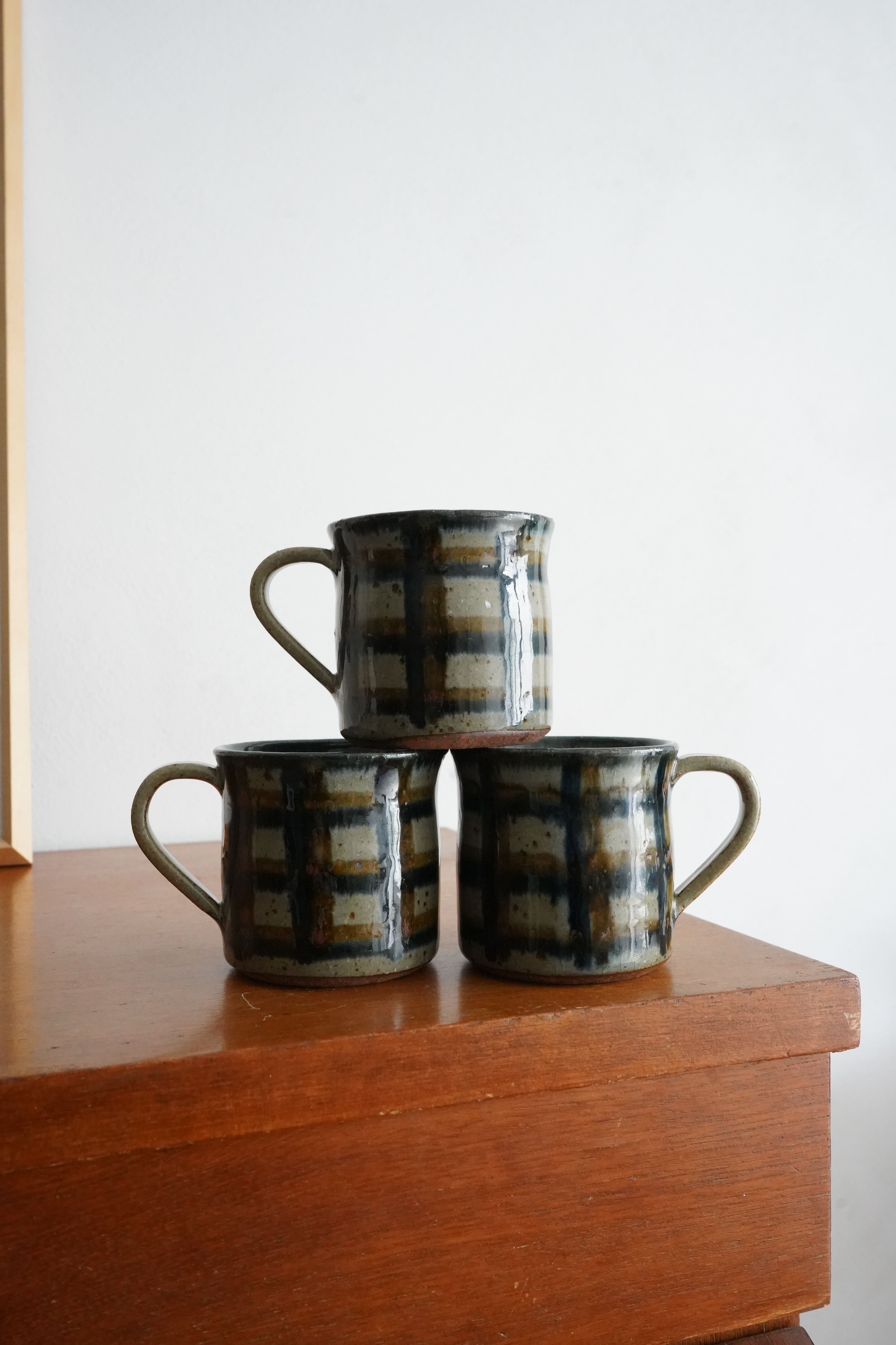 check / mug