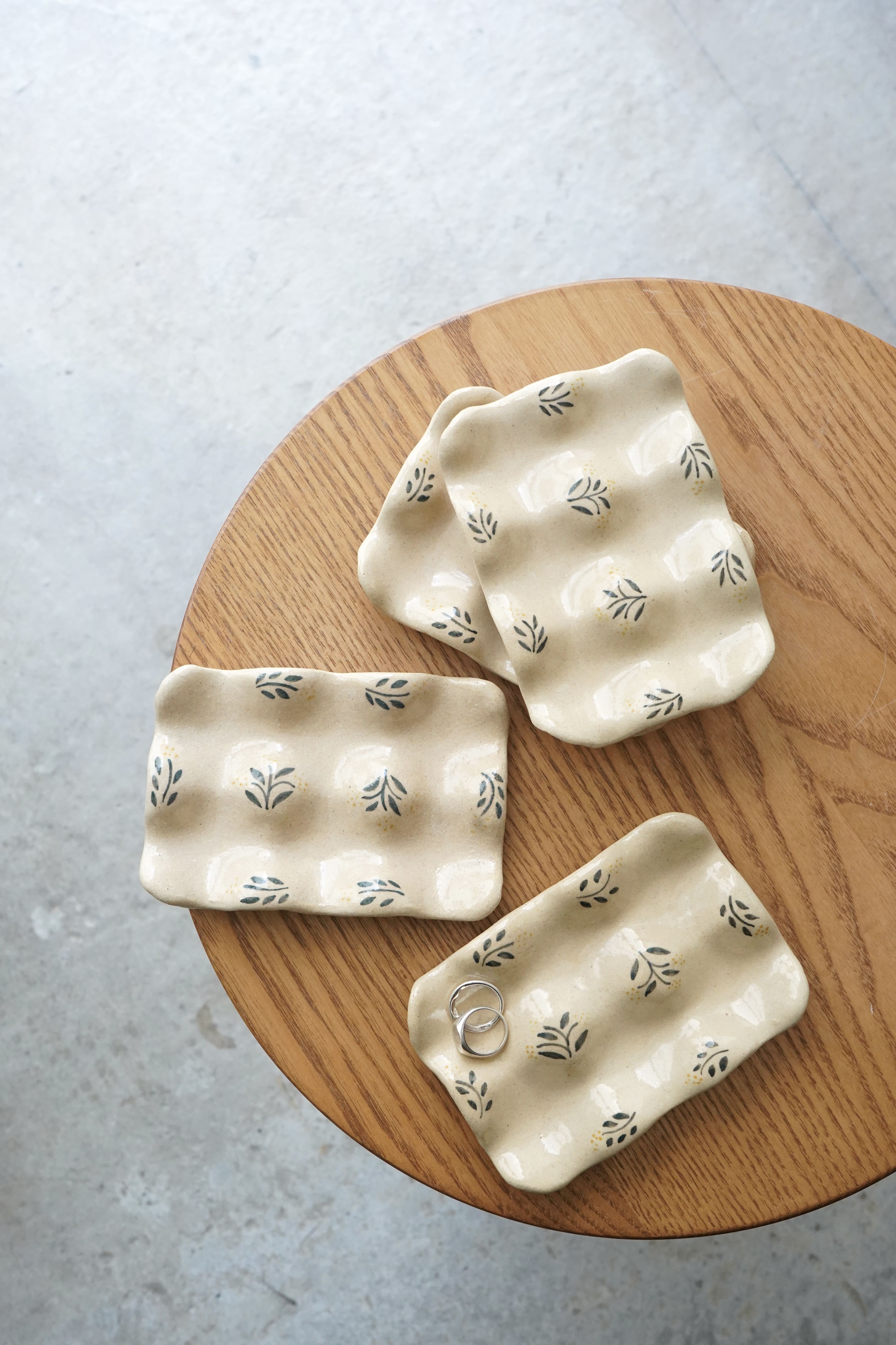 Egg Dot Tray
