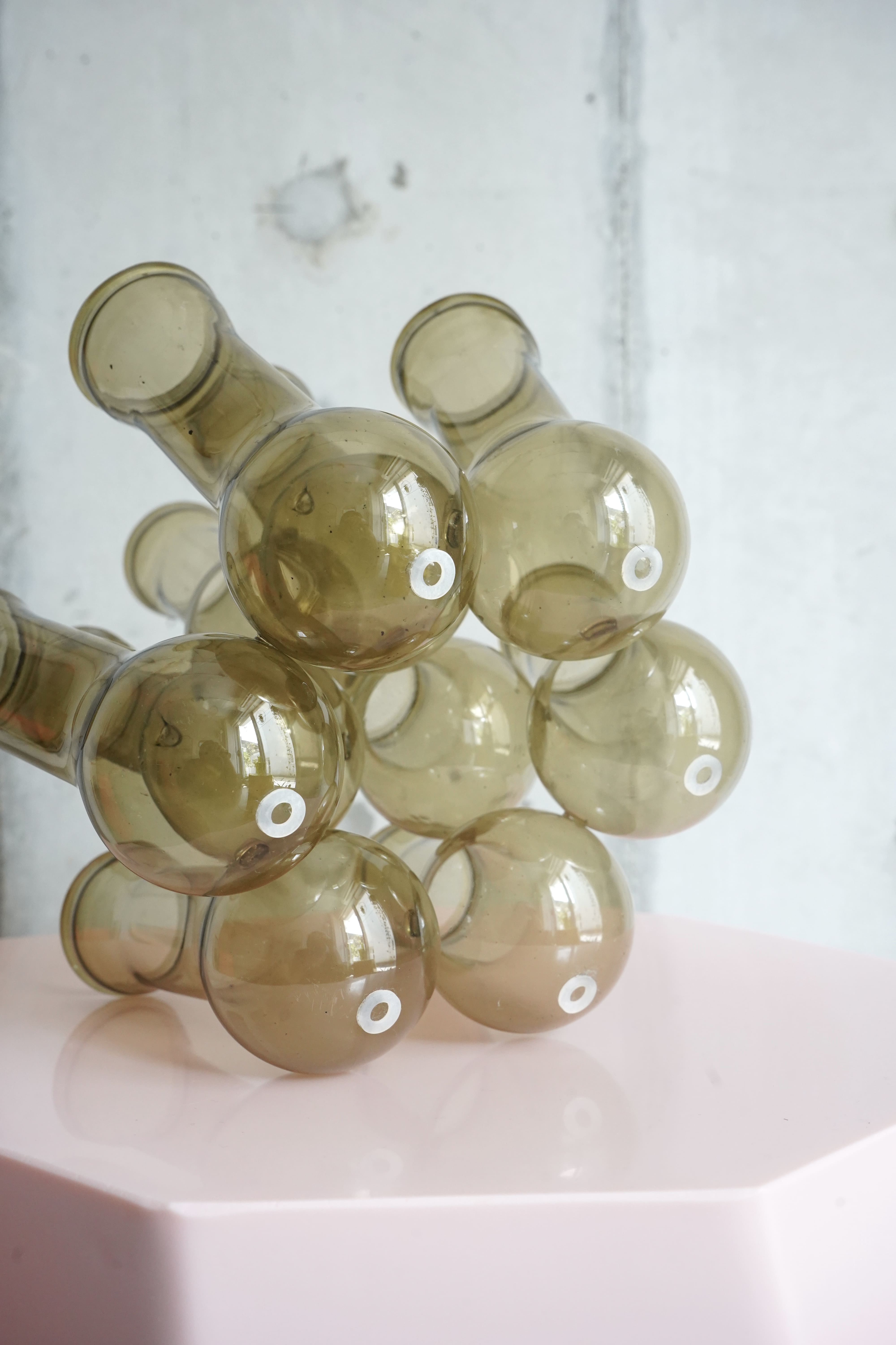 MULTI HOLE VASE (M) / brown